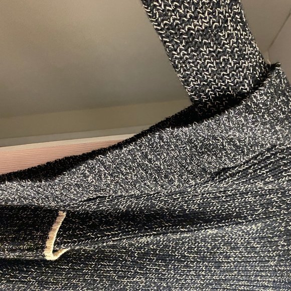 Sweater - Picture 5 of 5